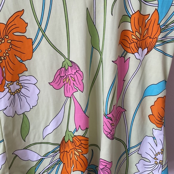 ❤️3 for $30❤️ Vintage Inspired Floral Neon Pastel Top - Picture 4 of 5